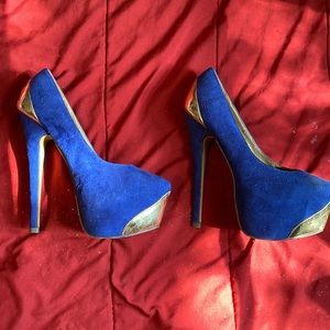 Blue platform high heel
